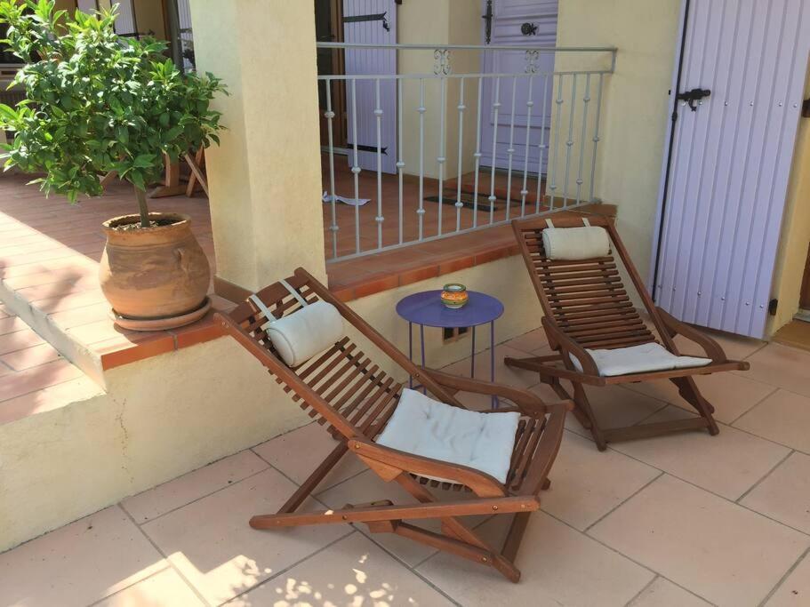Au Pied Du Massif Des Costes Holiday home Pelissanne