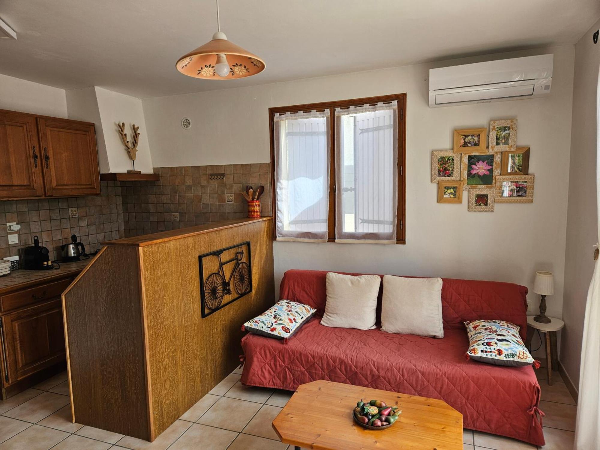 Holiday home Au Pied Du Massif Des Costes *