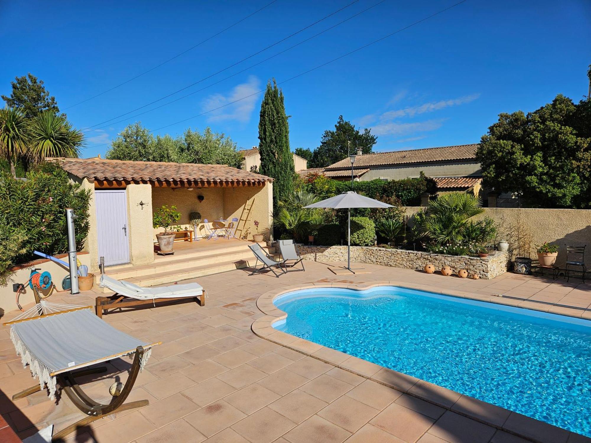 Au Pied Du Massif Des Costes Holiday home